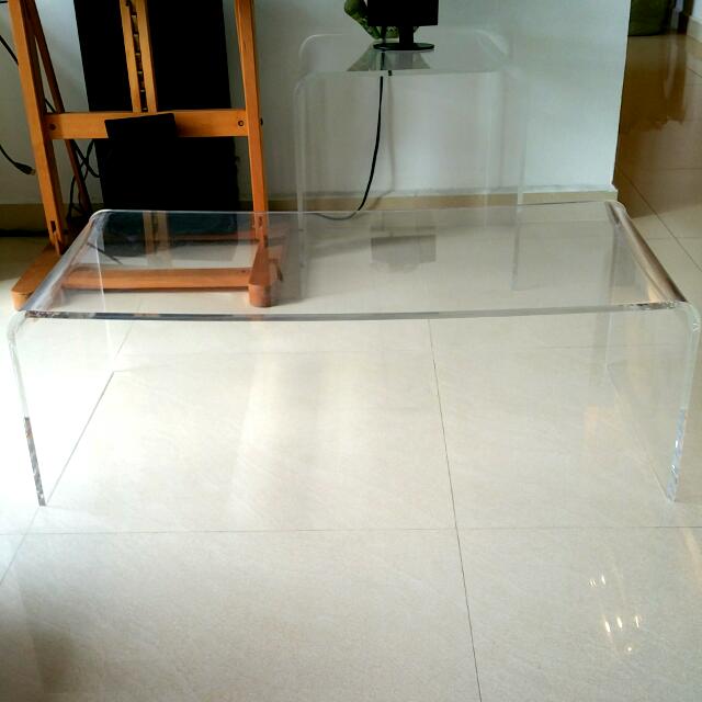 MUJI Acrylic Coffee Table, Furniture on Carousell
