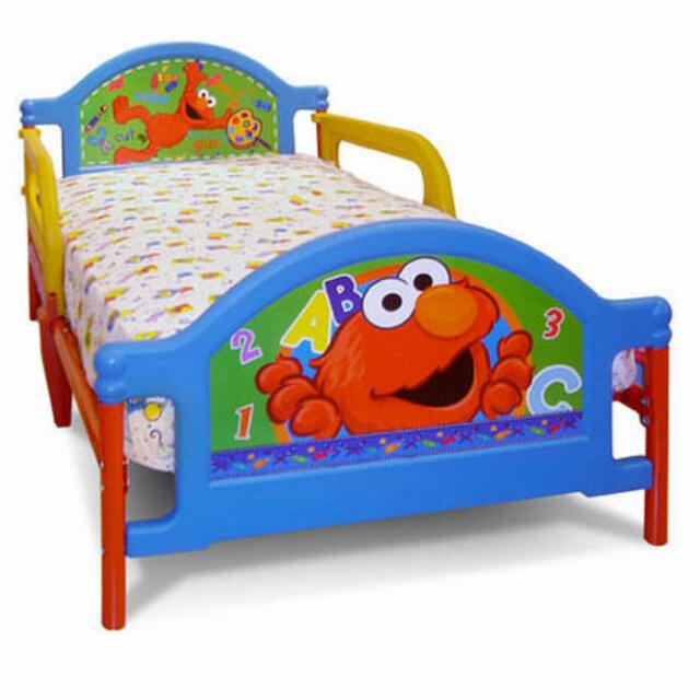 Preloved Elmo Toddler Single Bed With Bed Rail For Safety., Babies & Kids, Baby Nursery & Kids