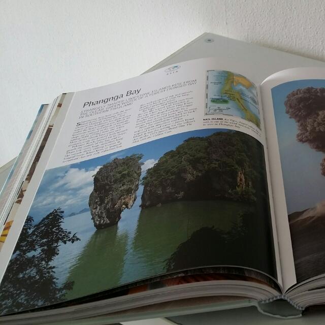 Discovering The Wonders Of Our World (Category: Storybooks) located in Singapore. Submitted by tutumehmeh (Listing ID 31493256, Image 2). Description: .