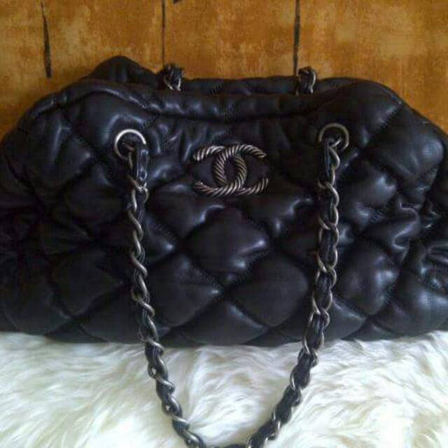 Bowling bag leather handbag Chanel Black in Leather - 29200389
