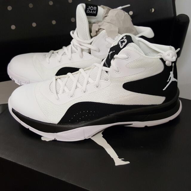 air jordan court vision 00