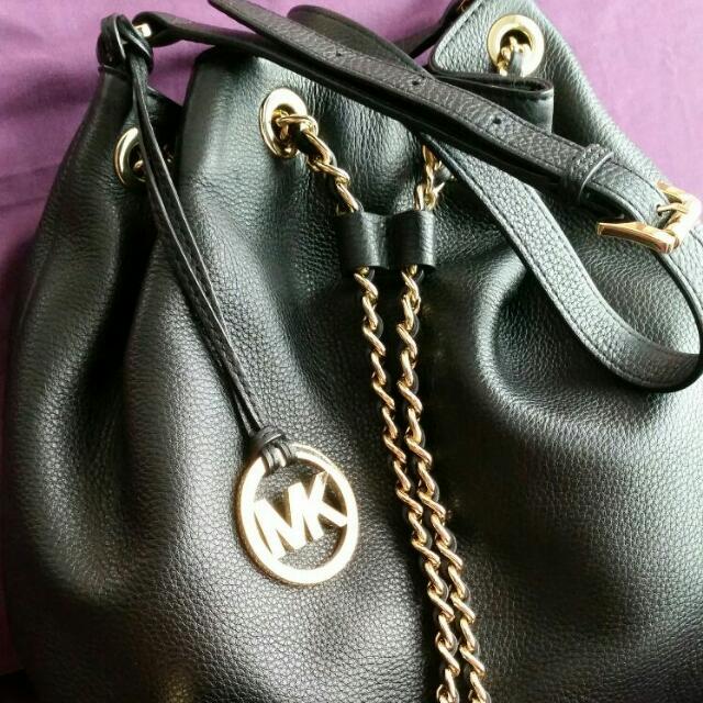 Michael kors frankie drawstring bag 2025