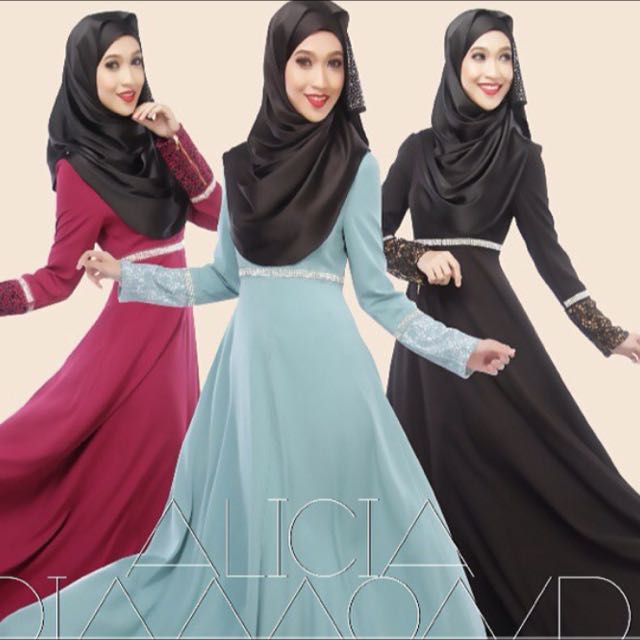 Zawara Alicia Dress BRAND NEW Women s Fashion Dresses Sets Dresses on Carousell