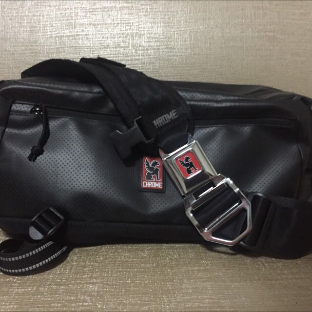 Chrome Industries Kadet Messenger Bag Men S Fashion On Carou Photo