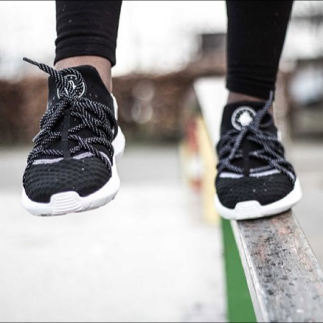 Huarache nm on feet outlet