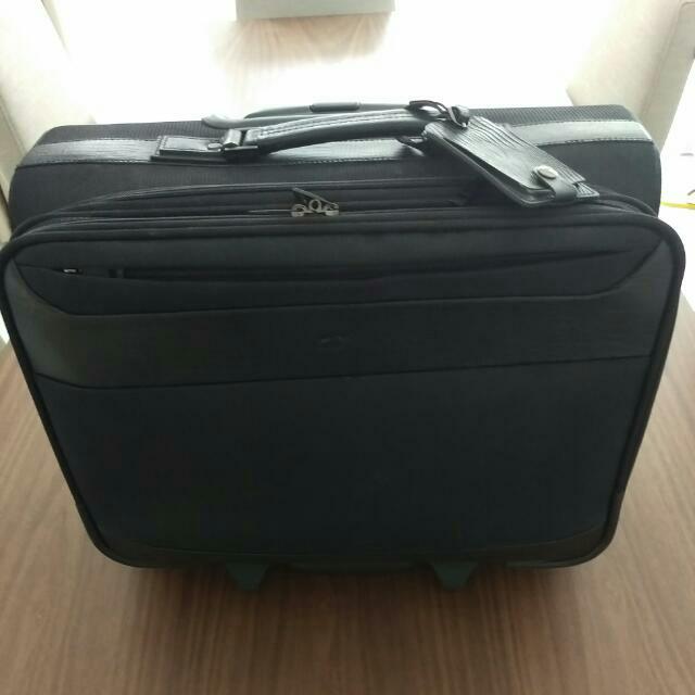 pilot overnight bag