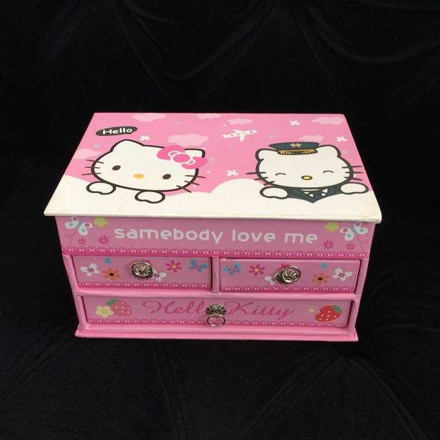 Hello Kitty Jewelry Box Women S Fashion On Carousell