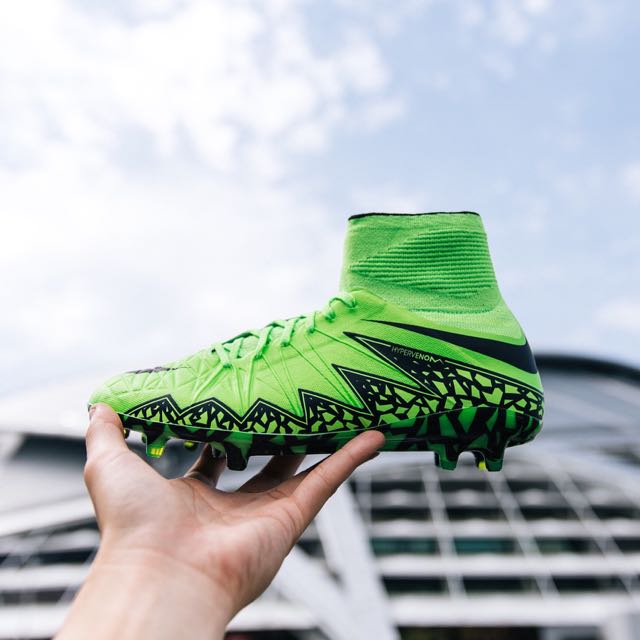 nike hypervenom phantom green