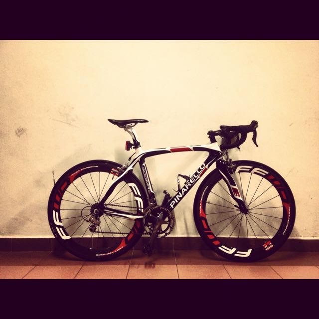 Pinarello Dogma 2 OEM full Carbon Bike 