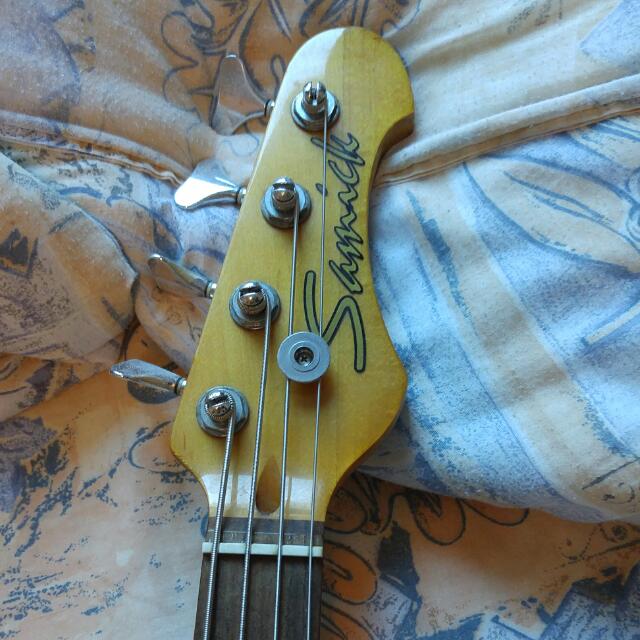 Samick Bass Guitar, Hobbies & Toys, Music & Media, Music Accessories on
