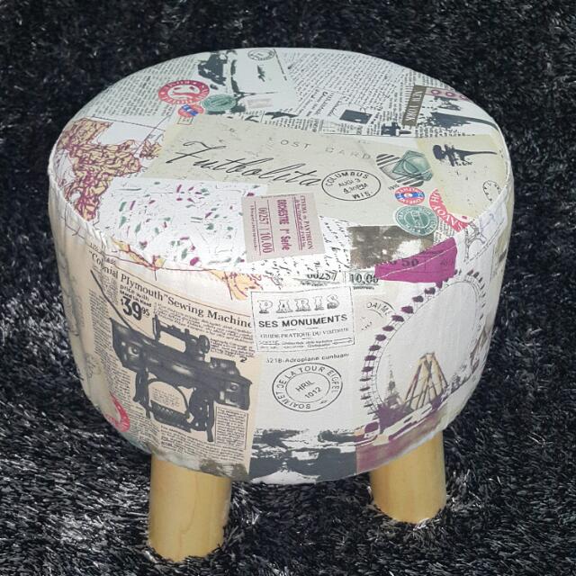 stool (Category: Chairs) located in Kuala Lumpur. Submitted by lirui714 (Listing ID 31945867, Image 2). Description: .
