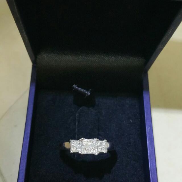 Diamond Ring (Category: Watches) located in Singapore. Submitted by being10 (Listing ID 31977199, Image 2). Description: .