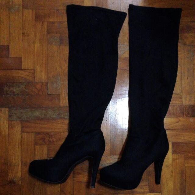 Black Suede Over Knee Boots Pull 