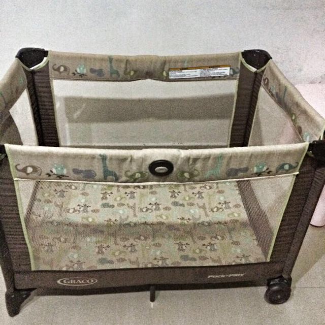 Graco Baby Cot, Babies & Kids, Baby Nursery & Kids Furniture, Cots