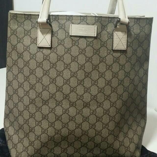 gucci document bag