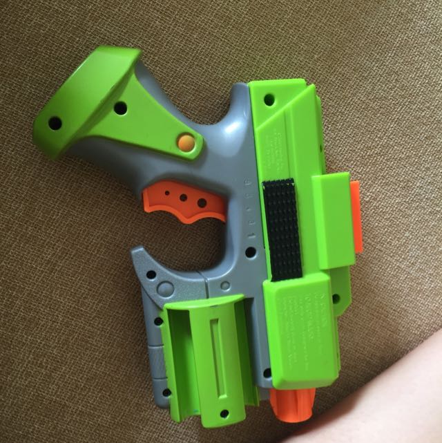Nerf (Category: Action & Battle Toys) located in Singapore. Submitted by noobgamers (Listing ID 32077340, Image 2). Description: .