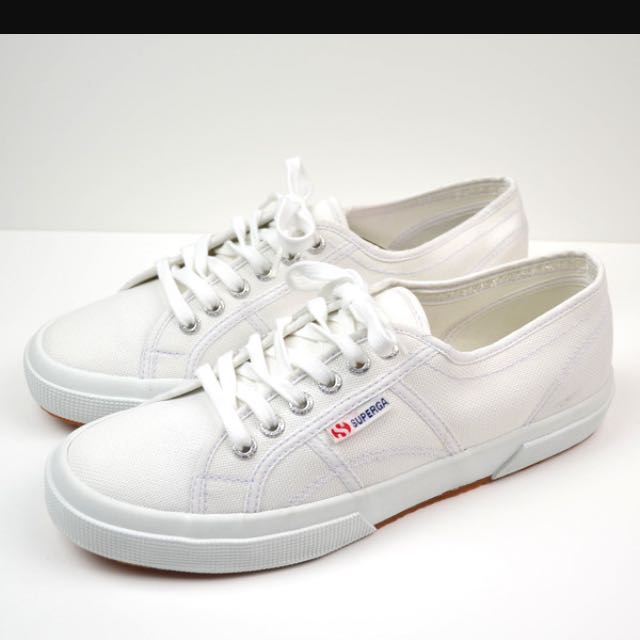 superga 2750 total white