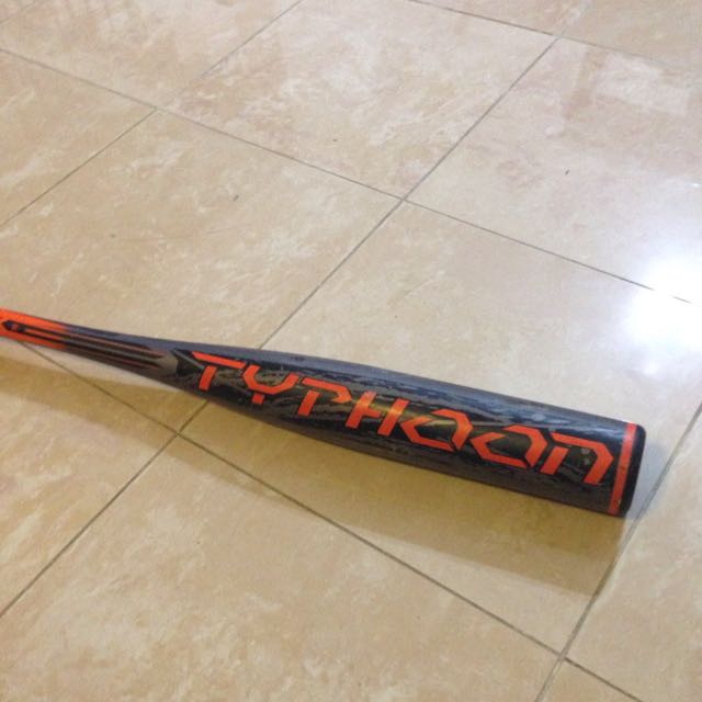 Easton Typhoon Aluminium Baseball Bat, Sports Equipment, Bicycles & Parts,  Parts & Accessories on Carousell