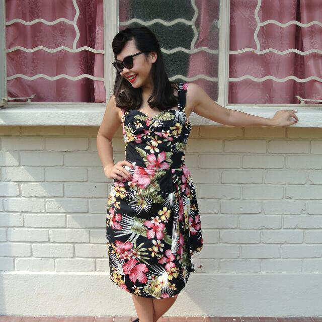 Hawaiian Printed Wiggle Dress