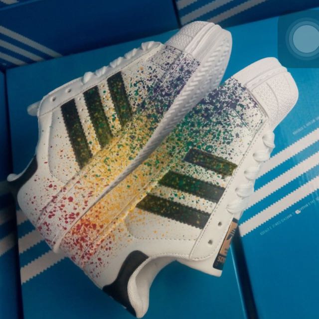 adidas superstar spray paint