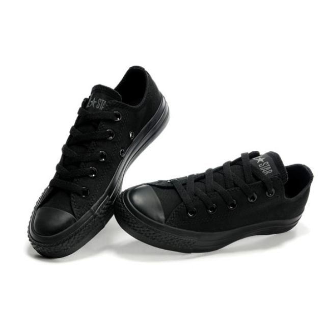 all black low converse