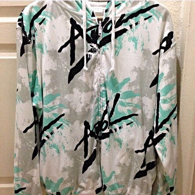 Rogue discount status hoodie