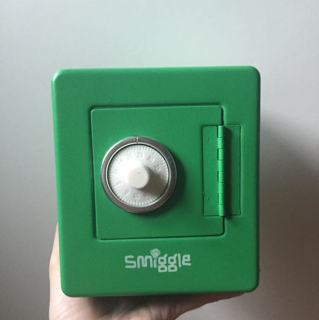 Smiggle Money Box, Everything Else on Carousell