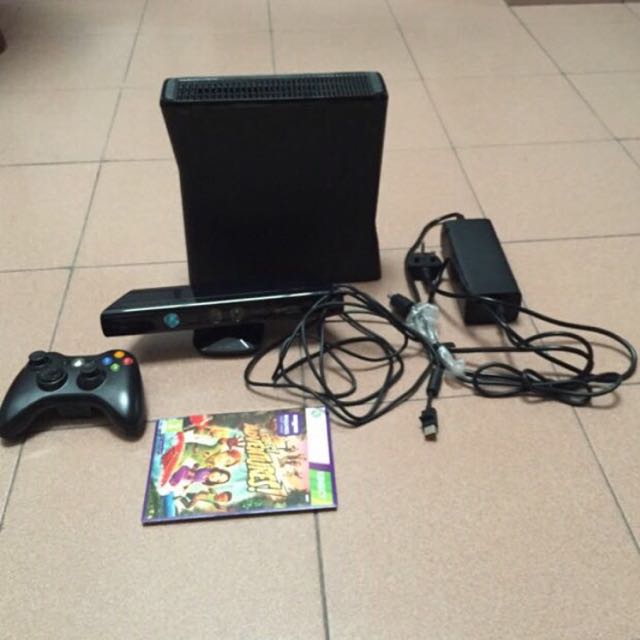 Xbox 360 4gb With Kinect Plus 1 Controller And Kinect Adventures Toys Games On Carousell