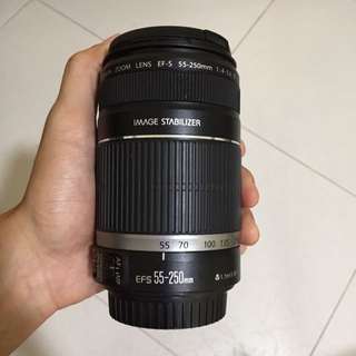 CANON EF-S 55-250 4-5.6 IS