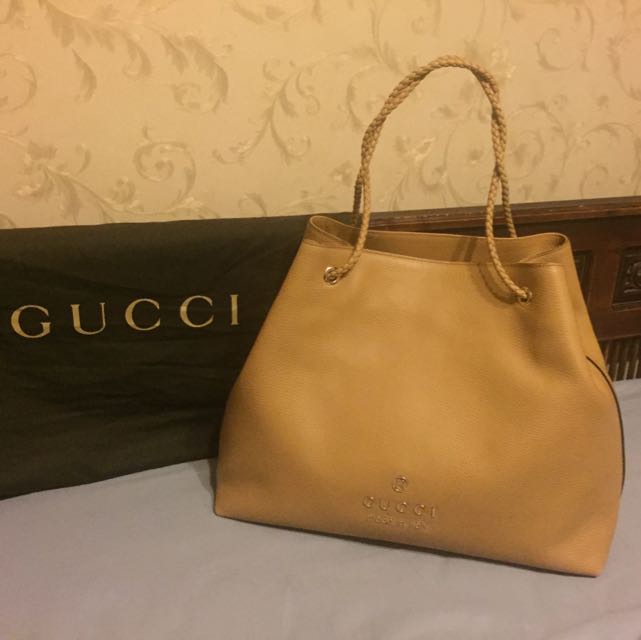 gucci gifford tote