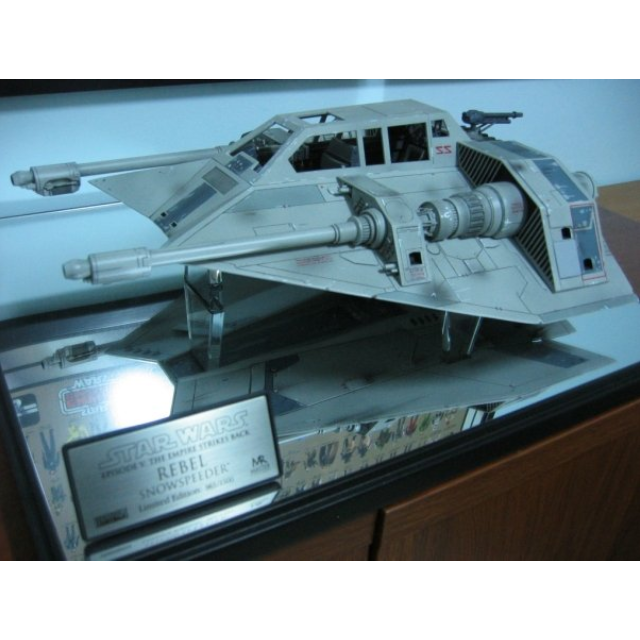 Snowspeeder studio model top