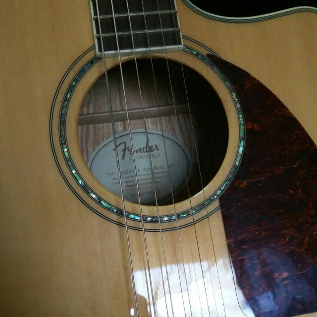 Fender cd store 220sce