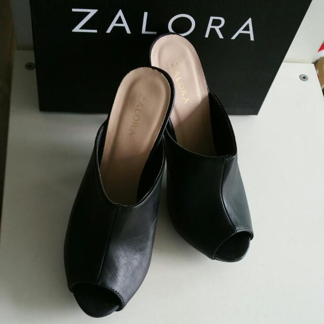 slip on flat mules