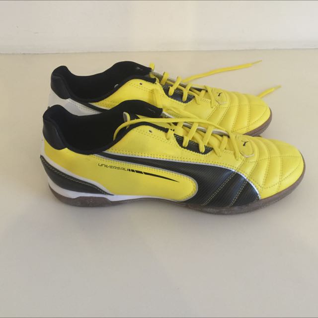 puma street football shoes