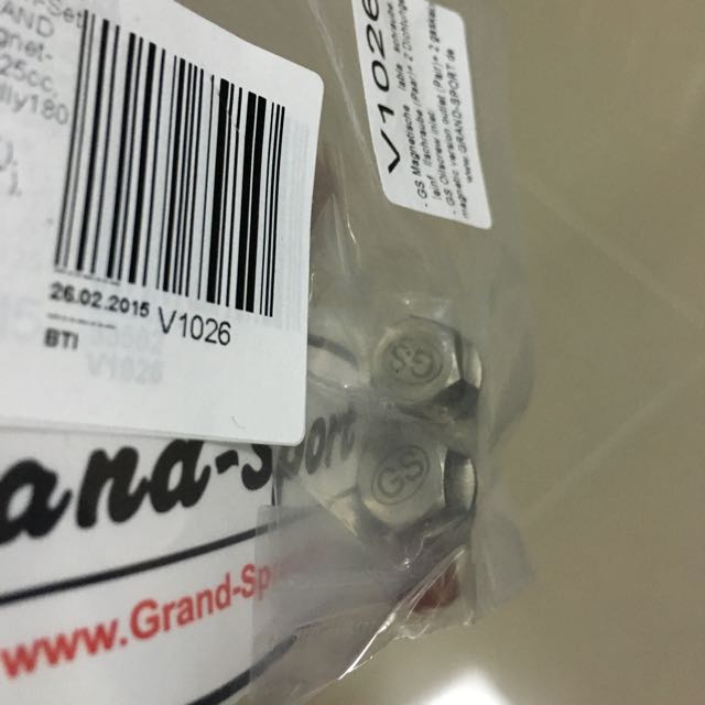 Vespa GrandSport drain plug set., Cars on Carousell