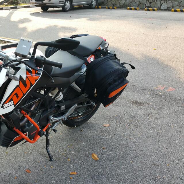ViaTerra Soft Saddle Bags For KTM DUKE 125 200 390 Cars on Carousell