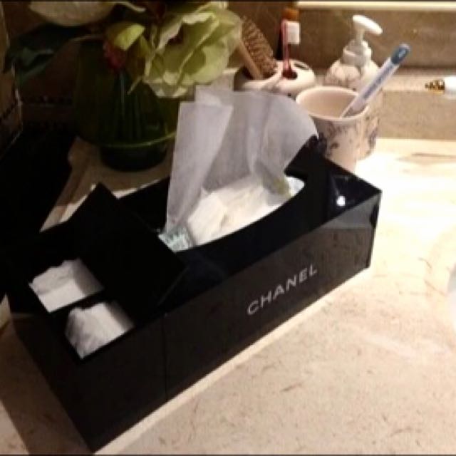 LAST PIECE! CHANEL TISSUE BOX HOLDER AND 2 Side Compartment, Women's