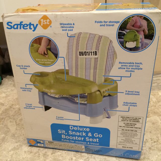 Safety 1st Deluxe Sit Snack Go Booster Seat