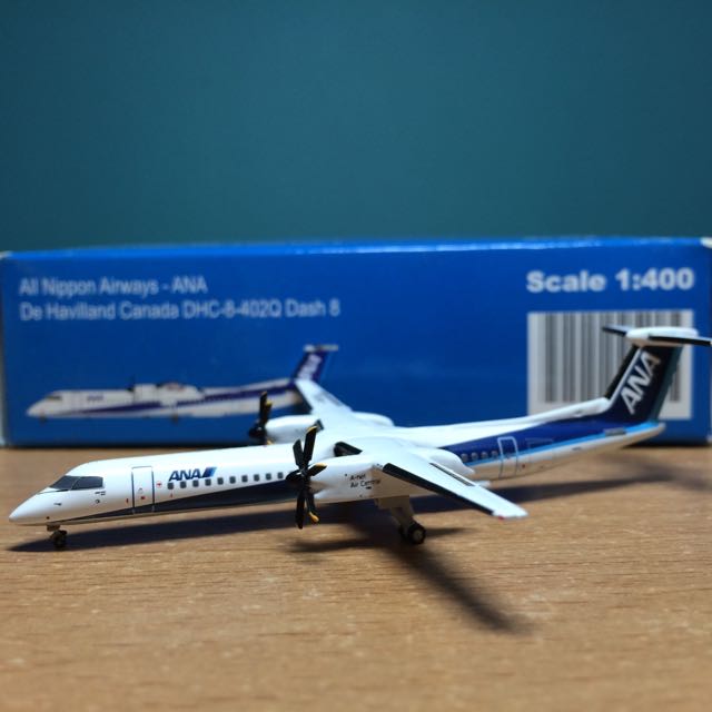 #01 1:300 De Havilland Canada DHC8-Q400 Turboprop Details about   F-toys Japan Airliner ANA 5