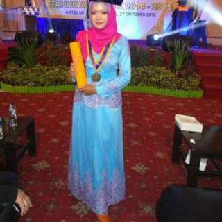kebaya wisuda