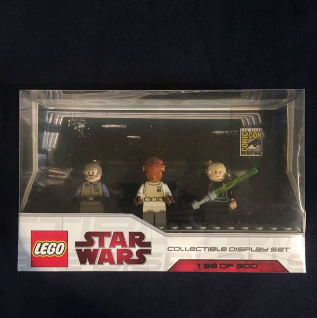 Lego star wars top collectible display set
