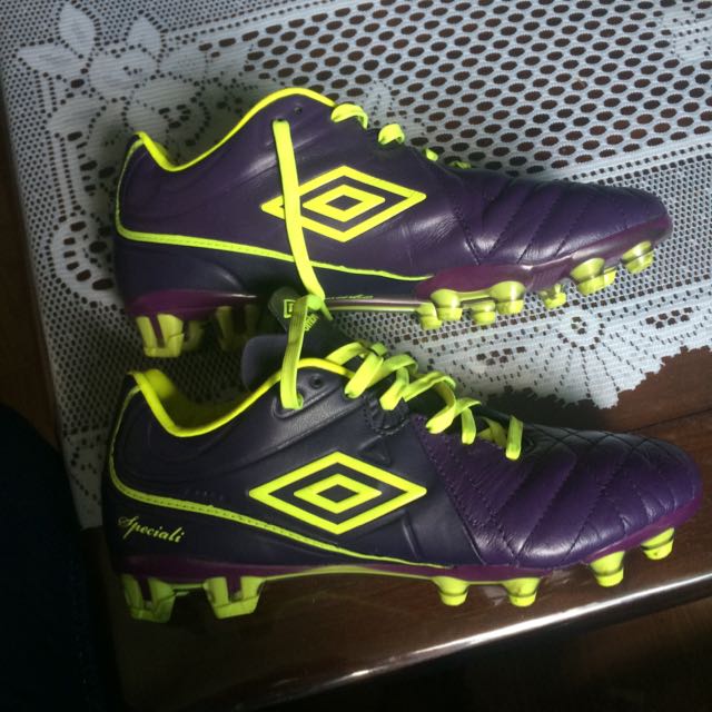 Umbro speciali 4 pro (leather), Sports Equipment, Sports & Games ...