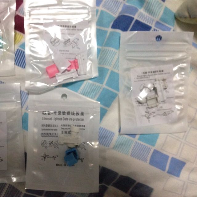 Cable protector (Category: Accessories) located in Singapore. Submitted by lyme848 (Listing ID 33101539, Image 2). Description: .