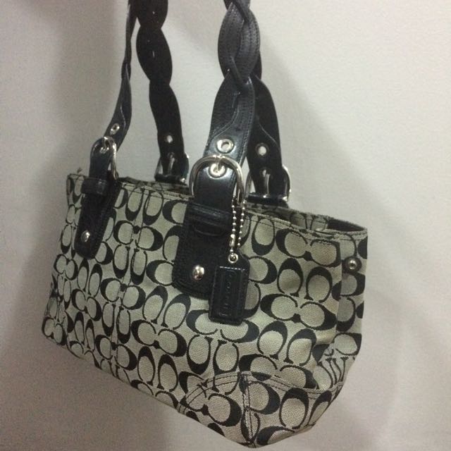 AUTHENTIC COACH BAG (PRICE REDUCED!), Luxury, Bags & Wallets on Carousell