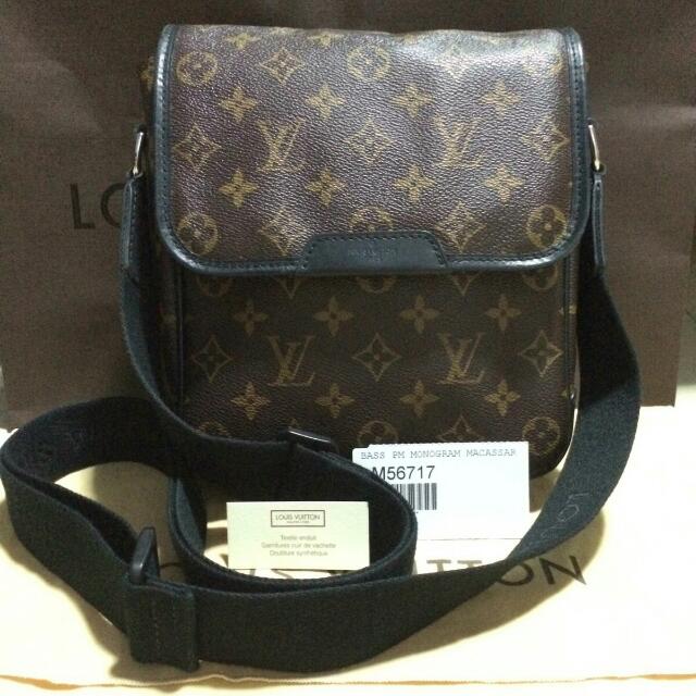 Louis Vuitton Pochettes for sale in Munich, Germany, Facebook Marketplace