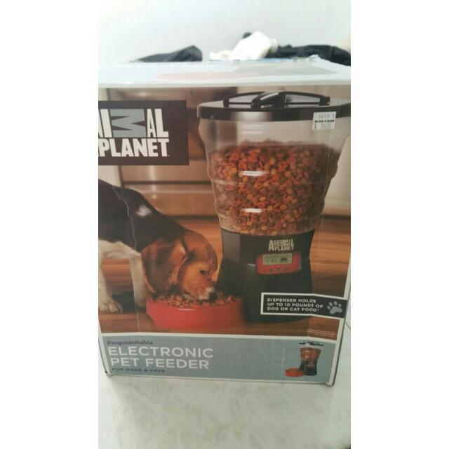 ANIMAL PLANET Electronic Pet Feeder