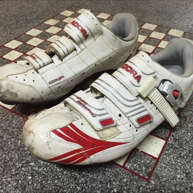 Diadora Cycling Shoes Size 43 Women s Fashion Footwear Sneakers on Carousell