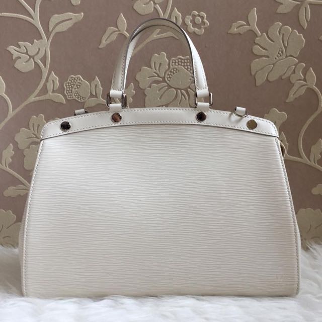 Louis Vuitton White Epi Leather Brea MM ○ Labellov ○ Buy and