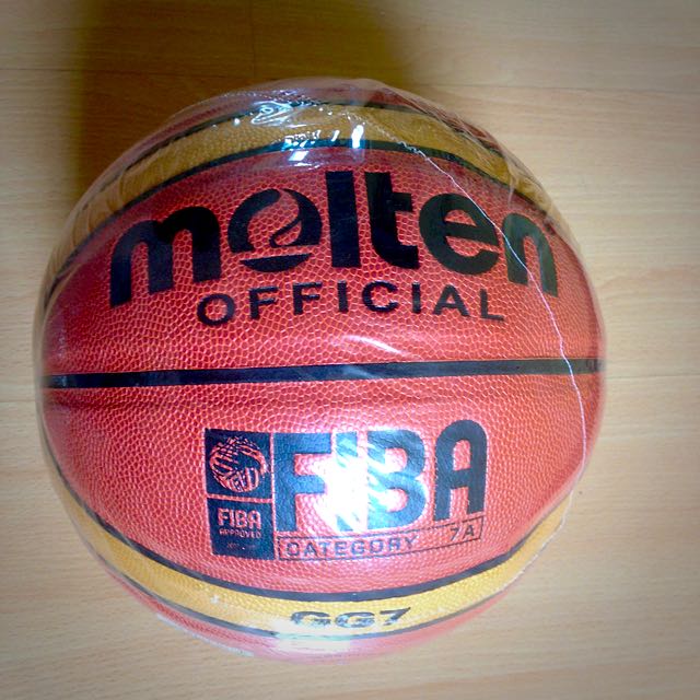 Molten Basketball, Sports Equipment, Sports & Games, Racket & Ball