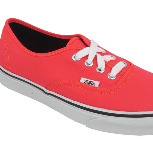 red blood vans